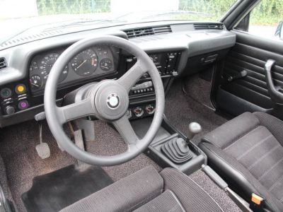 BMW Série 3 E21 323i  - 18