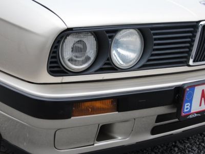 BMW Série 3 E30 318i Baur  - 102