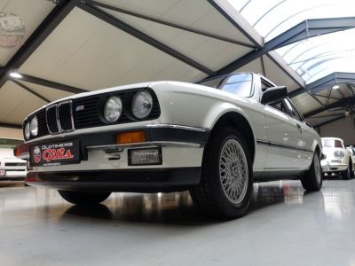 BMW Série 3 E30 318i Baur TC  - 1