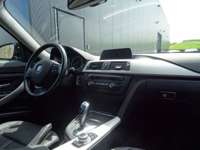 BMW Série 3 Gran Turismo 318 dA GT  - 9
