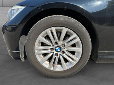 BMW Série 3 SERIE E90 LCI 320d 177 ch Luxe  - 17