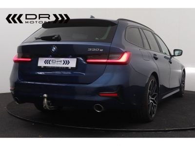 BMW Série 3 Touring 330 e ADVANTAGE - NAVI LED LEDER PANODAK TREKHAAK LIVE COCKPIT  - 7