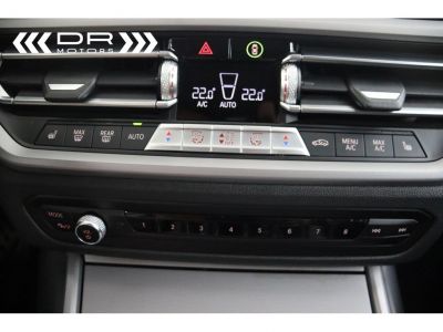 BMW Série 3 Touring 330 e ADVANTAGE - NAVI LED LEDER PANODAK TREKHAAK LIVE COCKPIT  - 27