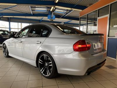 BMW Série 3 V (E90) 318d Confort  - 7