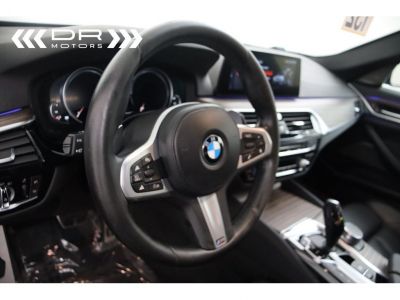 BMW Série 5 530 e M PACK - NAVI HARMANN KARDON ADAPTIVE CRUISE LED HEAD UP  - 39