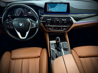 BMW Série 5 Touring 518 d LUXURY TOIT OUVR. CAMERA ATTELAGE TVA  - 15