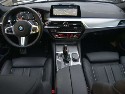 BMW Série 5 Touring 520 520iA - M PAKKET - PANO DAK - CAMERA - MEMORY - FULL  - 7