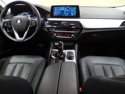 BMW Série 5 Touring 520 dA  - 9