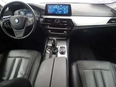 BMW Série 5 Touring 520 dA  - 6