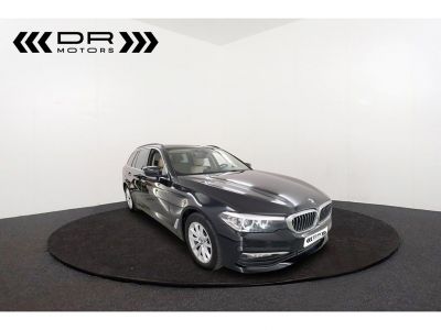 BMW Série 5 Touring 520 dA - NAVI LEDER PANODAK KEYLESS ENTRY  - 4