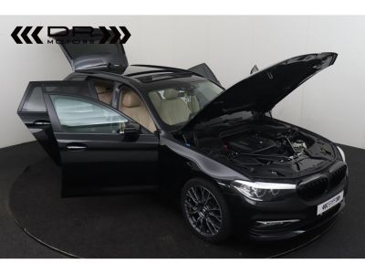 BMW Série 5 Touring 520 dA - NAVI LEDER PANODAK KEYLESS ENTRY  - 10