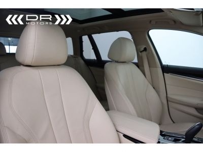 BMW Série 5 Touring 520 dA - NAVI LEDER PANODAK KEYLESS ENTRY  - 13