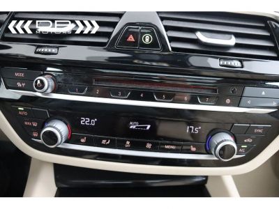 BMW Série 5 Touring 520 dA - NAVI LEDER PANODAK KEYLESS ENTRY  - 26