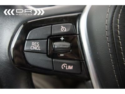 BMW Série 5 Touring 520 dA - NAVI LEDER PANODAK KEYLESS ENTRY  - 33