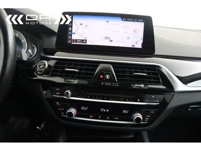 BMW Série 5 Touring 520 dA SPORTLINE - LEDER NAVI PROFESSIONAL LED  - 17