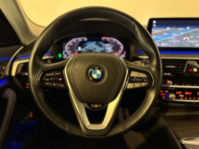 BMW Série 5 Touring 520 i Act.Cruise-Sportseat-Trekhaak-Cam-DAB  - 16