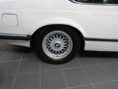 BMW Série 6 635 CSI COUPÉ 635 CSI E24 - <small></small> 31.990 € <small>TTC</small> - #14
