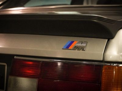 BMW Série 6 M635csi Coupé 1988  - 26