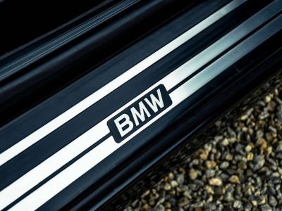 BMW Série 8 850  - 23