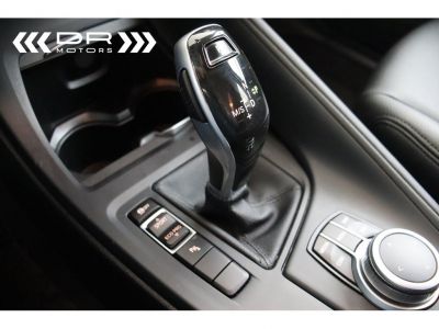 BMW X1 16dA sDrive ADVANTAGE BUSINESS - LED NAVI LEDER TREKHAAK  - 33