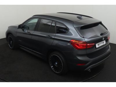 BMW X1 18dA sDrive - LEDER NAVI  - 7