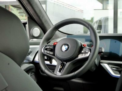 BMW XM 4.4i V8 Hybride 18GrCO2 B&W Iconic FULL  - 11