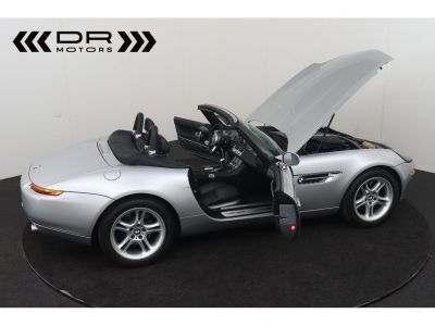 BMW Z8 5.0 V8 - FIRST OWNER PAINT PERFECT CONDITION  - 10