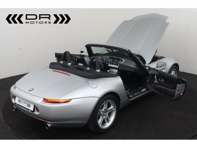 BMW Z8 5.0 V8 - FIRST OWNER PAINT PERFECT CONDITION  - 11