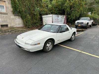 Buick Reatta - <small></small> 17.000 € <small>TTC</small>