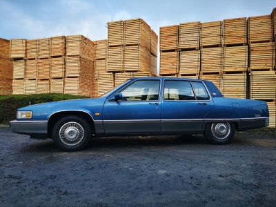 Cadillac Fleetwood , CADILLAC FLEETWOOD - DE VILLE , Limo , V8 - 4500 Cc Automatique  - 1