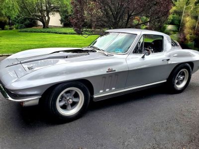 Chevrolet Corvette C2 - <small></small> 106.000 € <small>TTC</small>