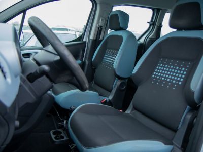 Citroen Berlingo Multispace 1.6i Benzine - HISTORIEK - 5 PLAATSEN - TREKHAAK - ISOFIX - BOORDCOMPUTER  - 12