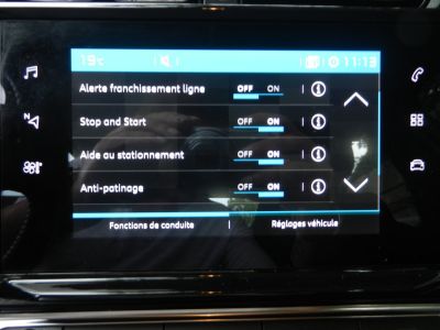 Citroen C3 1.2i PureTech Shine (navi clim pdc Appel Car Play)  - 20