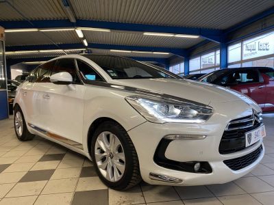 Citroen DS5 Citroën 1.6 e-HDi115 Airdream So Chic BMP6  - 3