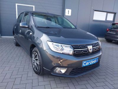 Dacia Logan 1.5 Blue dCi -ATTACHE-REMORQUE-AIRCO-BLUETOOTH-  - 1