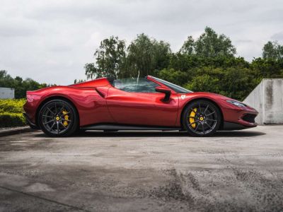 Ferrari 296 GTS Rosso Fiorano Carbon  - 9