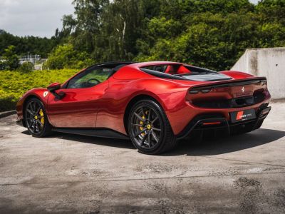 Ferrari 296 GTS Rosso Fiorano Carbon  - 15