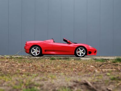 Ferrari 360 Modena Spider - Manual 3.6L V8 producing 395 bhp  - 7