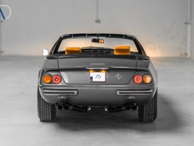Ferrari 365  - 9