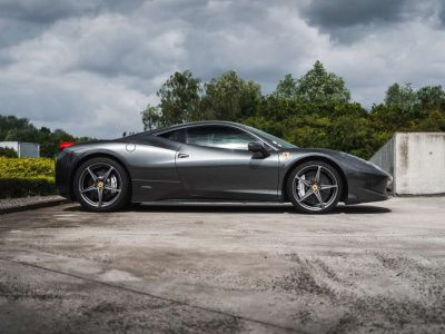 Ferrari 458 Italia Belgian Full Service History Carbon  - 7