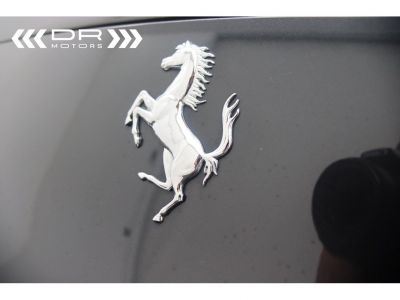 Ferrari 458 Italia 'SCUDERIA FERRARI' SHIELDS - LIFT IN PERFECT CONDITION  - 41