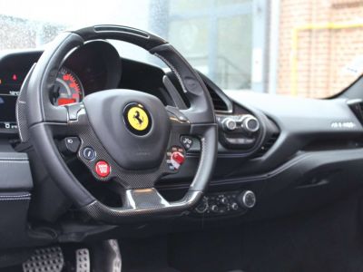 Ferrari 488 GTB 2016  - 11