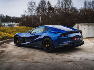 Ferrari 812 Superfast Carbon Alcantara Belgian  - 10