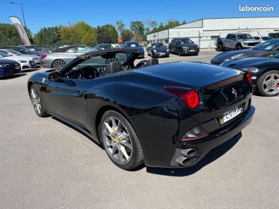 Ferrari California V8 4.3 460 Full Black -Daytona-45000 Km -4 places  - 3