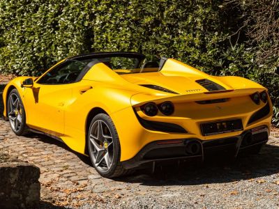 Ferrari F8 Tributo Spider Giallo Triplo Strato-Full Carbon-Belgian car  - 2