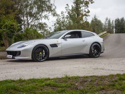 Ferrari GTC4 Lusso T  - 2