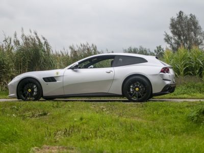 Ferrari GTC4 Lusso T  - 3