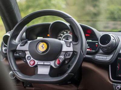 Ferrari GTC4 Lusso T  - 23