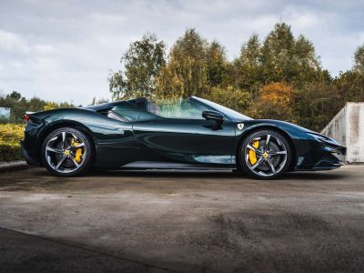 Ferrari SF90 Stradale Spider 1st Owner- Lift Verde Zeltweg Carbon  - 6