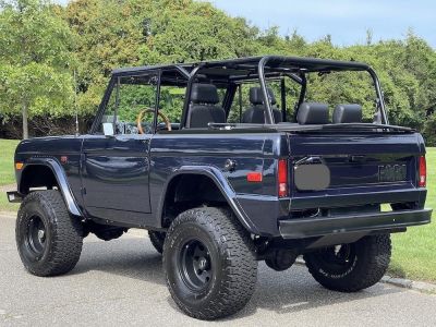 Ford Bronco - <small></small> 110.000 € <small>TTC</small>